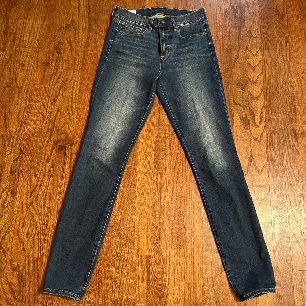 Gap True Skinny Jeans